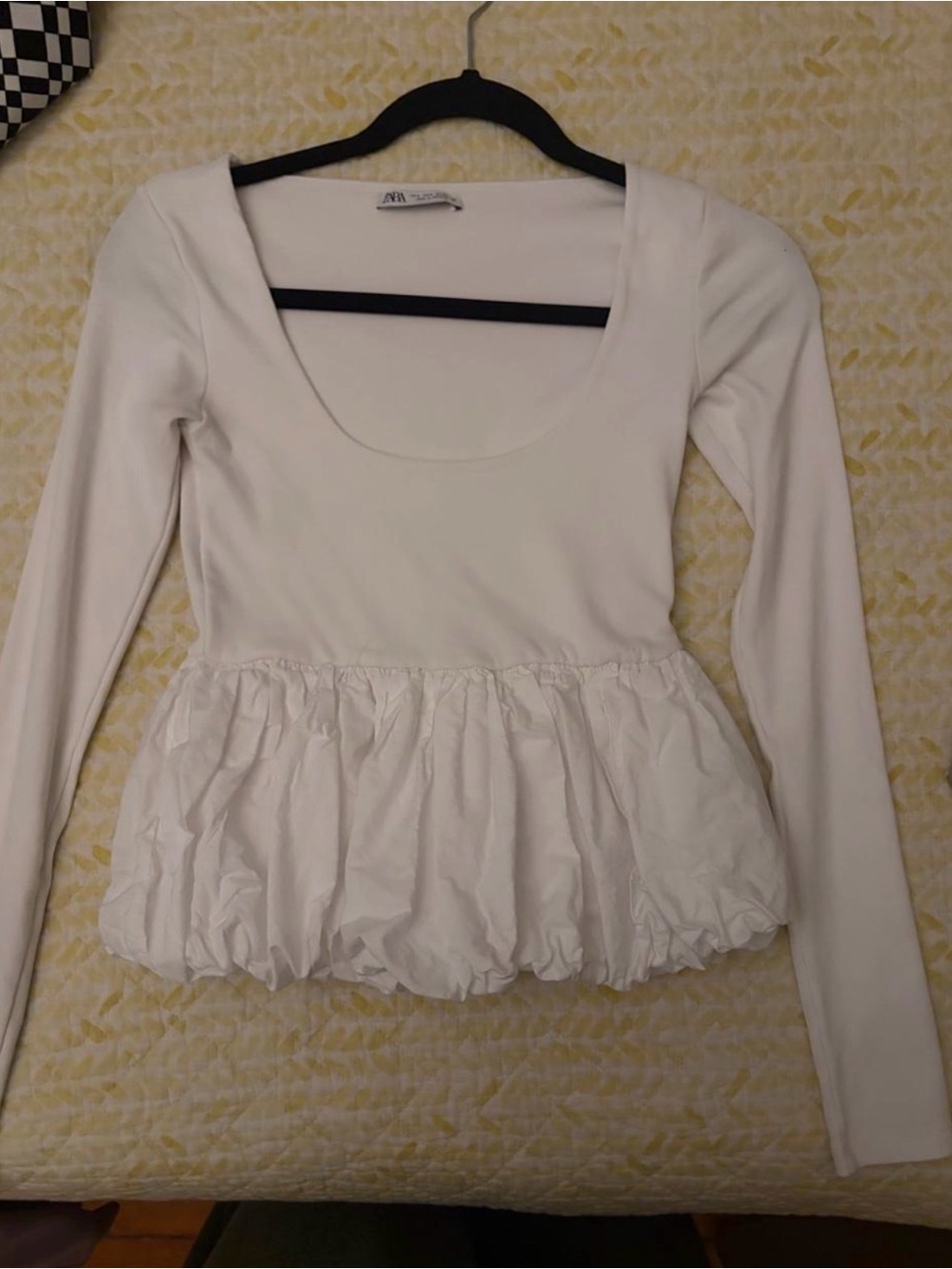 Zara White Long-Sleeve Peplum Scoop Neck Top